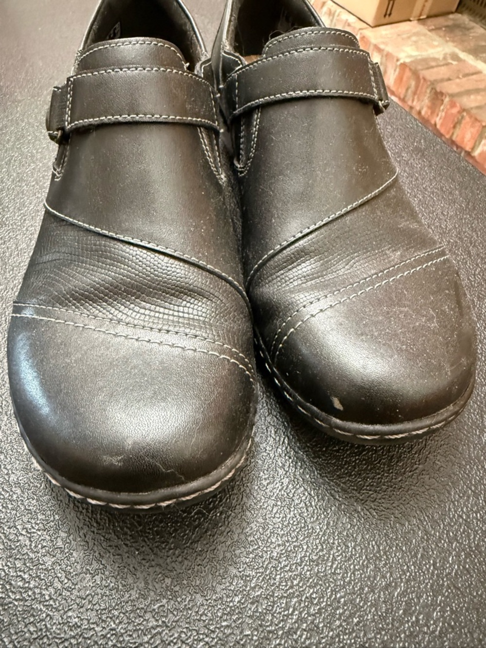 Women’s Black Clarks size 9.5 - Picture 5 of 7